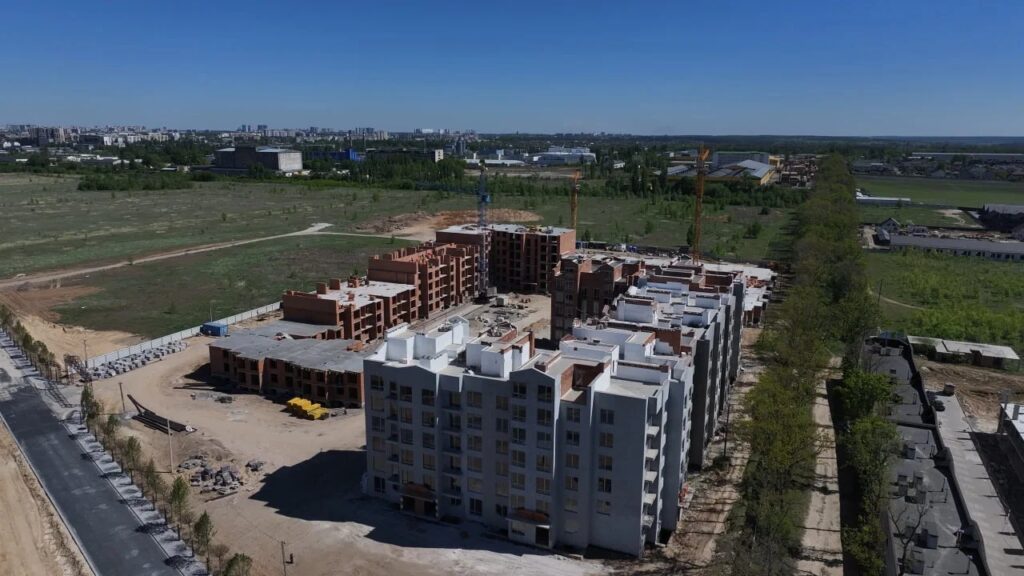 Квітень 2025 — фото 2 з 13
