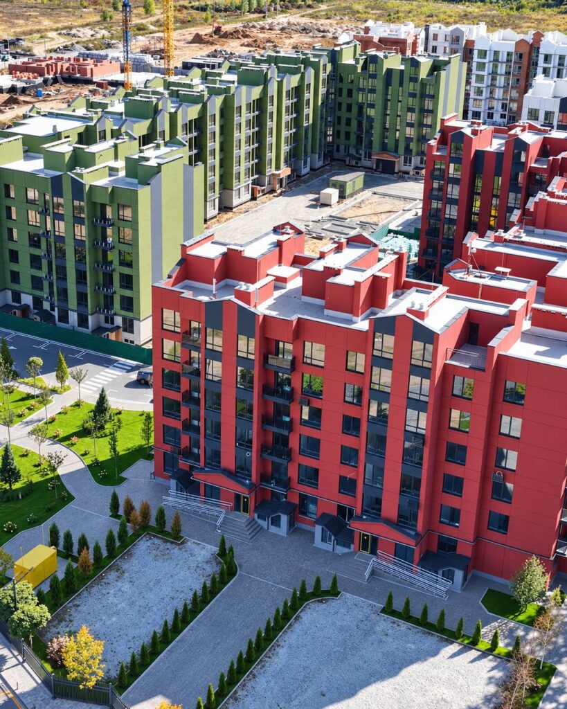 Вересень 2026 — фото 1 з 14